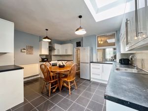 Photo 26- click for photo gallery